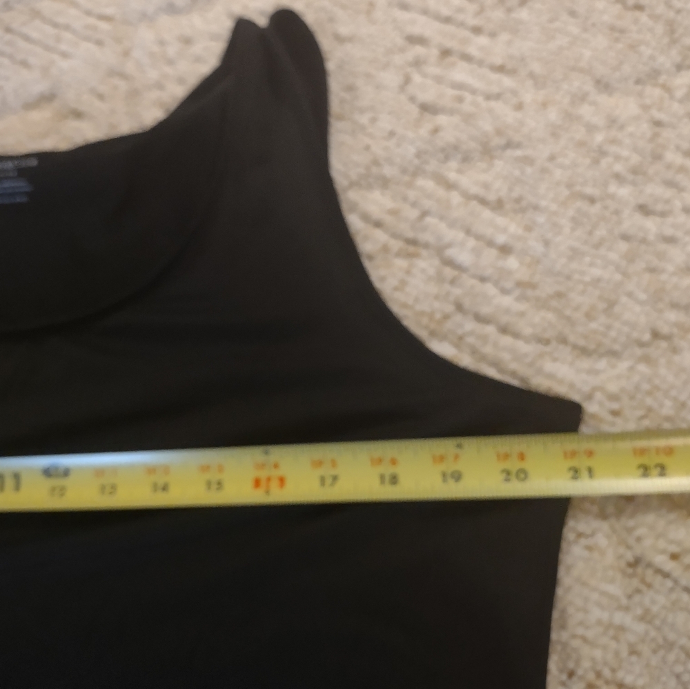 Black Shell Tank Top - Picture 5 of 16